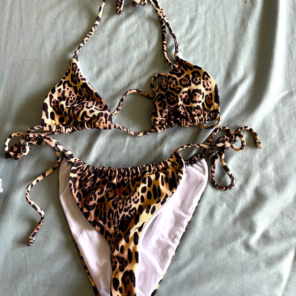 Cheetah bikini
